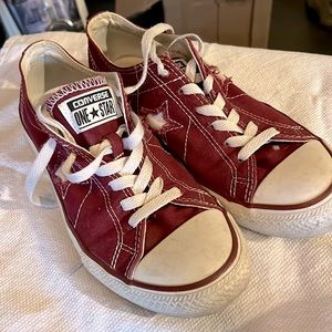 Converse One Star